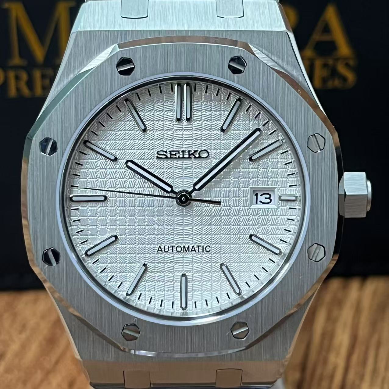 Royal Seikoak | Silver White
