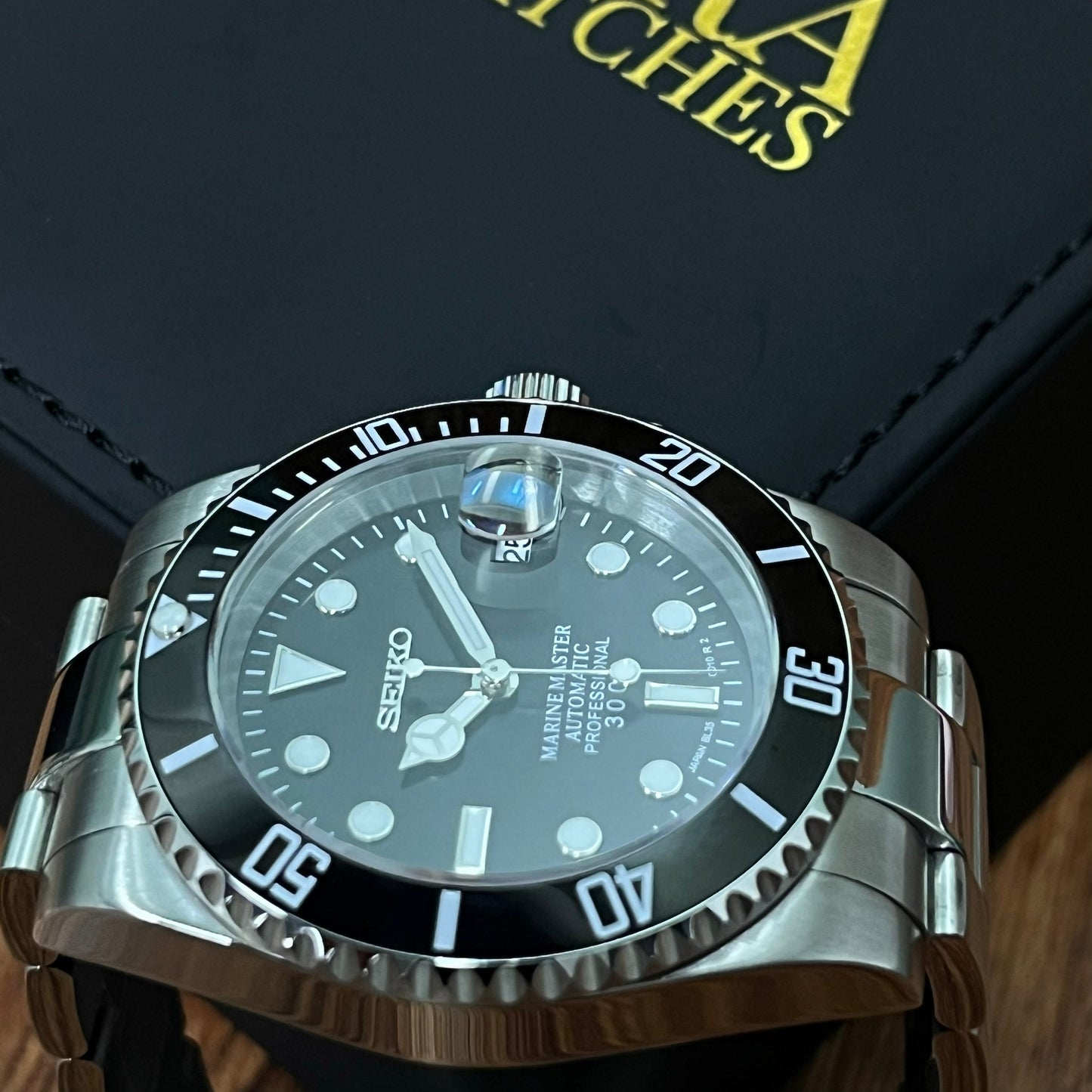 Seikomariner  |  Black